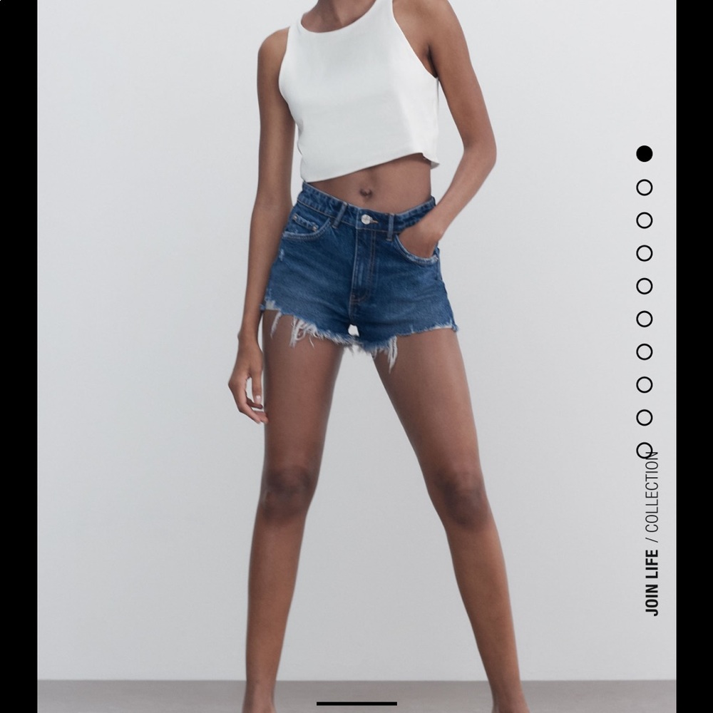 ZARA EXTREMELY RARE hi rise denim shorts